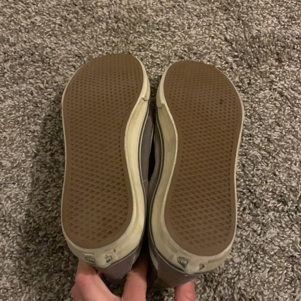 High-Top Vans - Picture 6 of 7